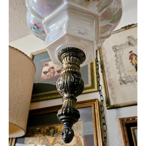 Hollywood Regency Opalescent White Carnival Glass Swag Lamp Hanging Pendant Lamp - Picture 4 of 8